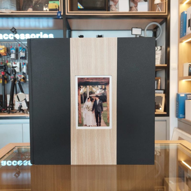 Album Jumbo Batik / Lubang / Photograph Sheet Hitam & Putih
